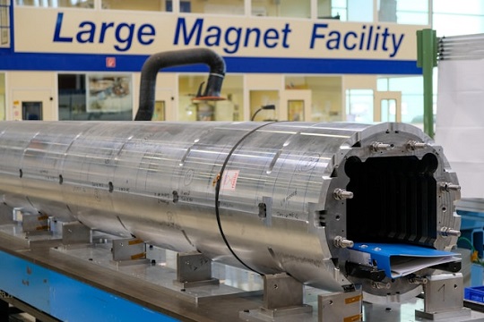 Zirconium-in-Superconducting-Magnets